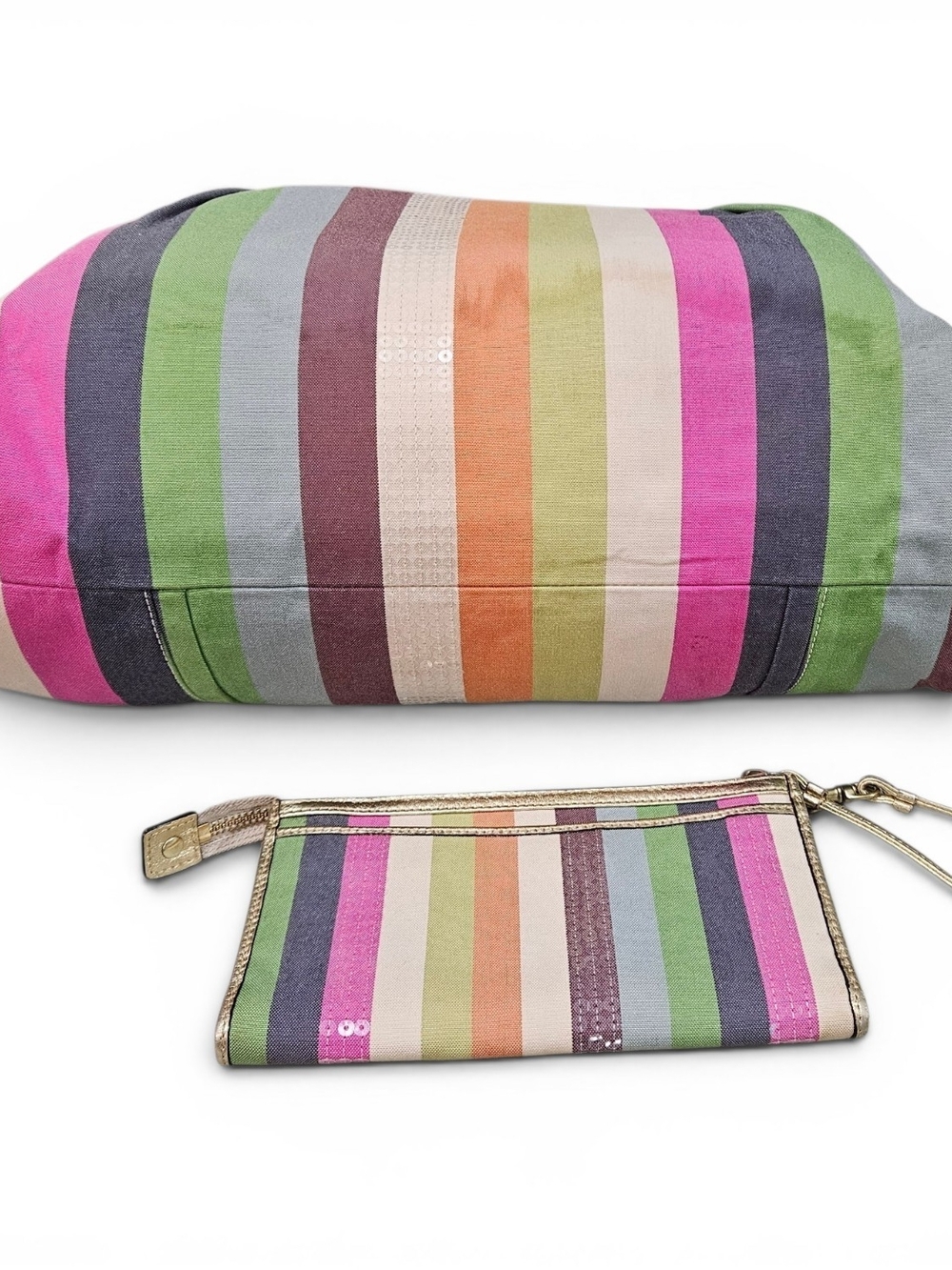 Coach LEGACY POPPY 2010 SET with Matching Wristlet - Picture 7 of 14